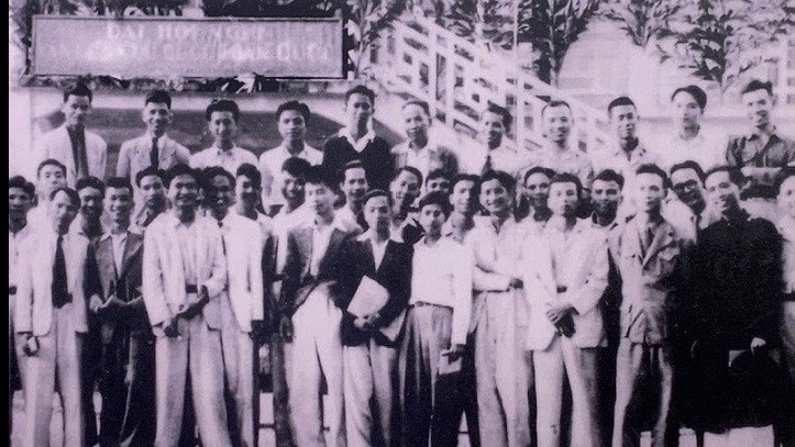 Trưng bày nhiều ảnh tư liệu quý kỷ niệm 80 năm Đề cương về Văn hóa Việt Nam