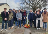 Đại sứ Việt Nam tại Pháp tham dự hoạt động tưởng nhớ nữ chiến sĩ cộng sản Raymonde Dien