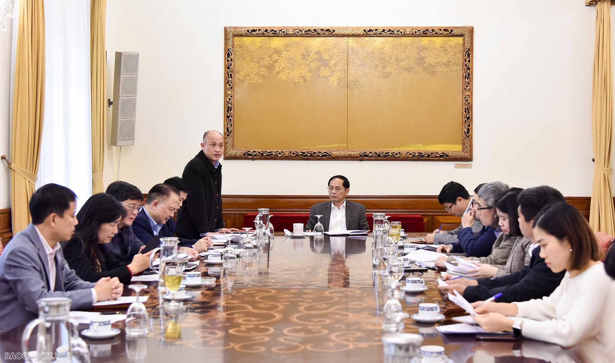 Bộ trưởng Bùi Thanh Sơn chủ trì họp Ban Chỉ đạo của Bộ Ngoại giao về phòng, chống tham nhũng, tiêu cực