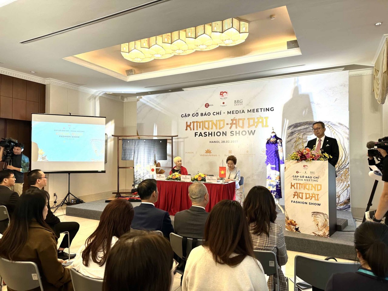 Chương trình Kimono – Áo dài Fashion show: Khám phá nét tương đồng, cảm nhận tiềm năng phát triển