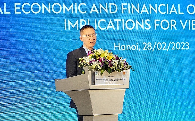 Tọa đàm cập nhật triển vọng kinh tế, tài chính thế giới năm 2023 và tác động với Việt Nam Tọa đàm cập nhật triển vọng kinh tế, tài chính thế giới năm 2023 và tác động với Việt Nam