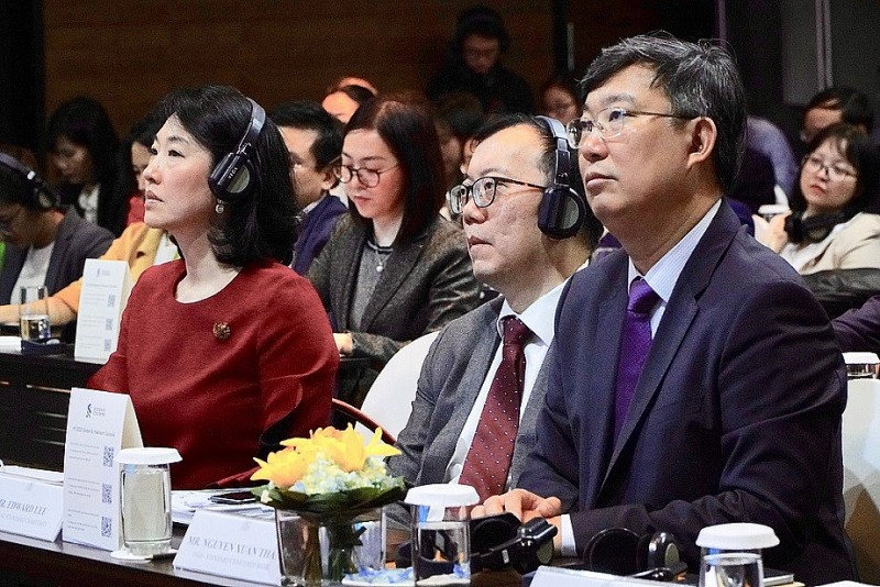 Tọa đàm cập nhật triển vọng kinh tế, tài chính thế giới năm 2023 và tác động với Việt Nam Tọa đàm cập nhật triển vọng kinh tế, tài chính thế giới năm 2023 và tác động với Việt Nam