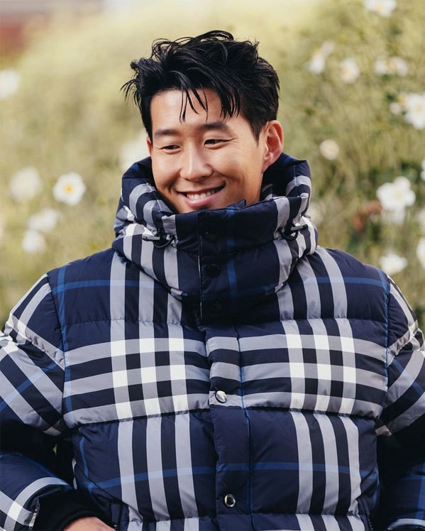 Loạt ảnh Son Heung Min thời trang trên Instagram khiến đồng đội Tottenham ngỡ ngàng