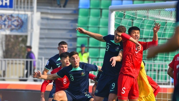Những hình ảnh cầu thủ U20 Việt Nam thi đấu quả cảm và giành chiến thắng trước U20 Australia