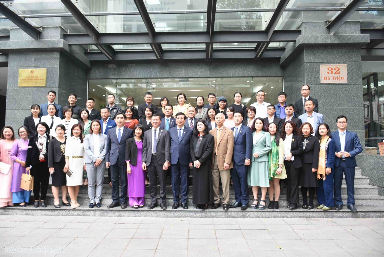 Tăng cường kết nối doanh nghiệp người Việt trong và ngoài nước Tăng cường kết nối doanh nghiệp người Việt trong và ngoài nước