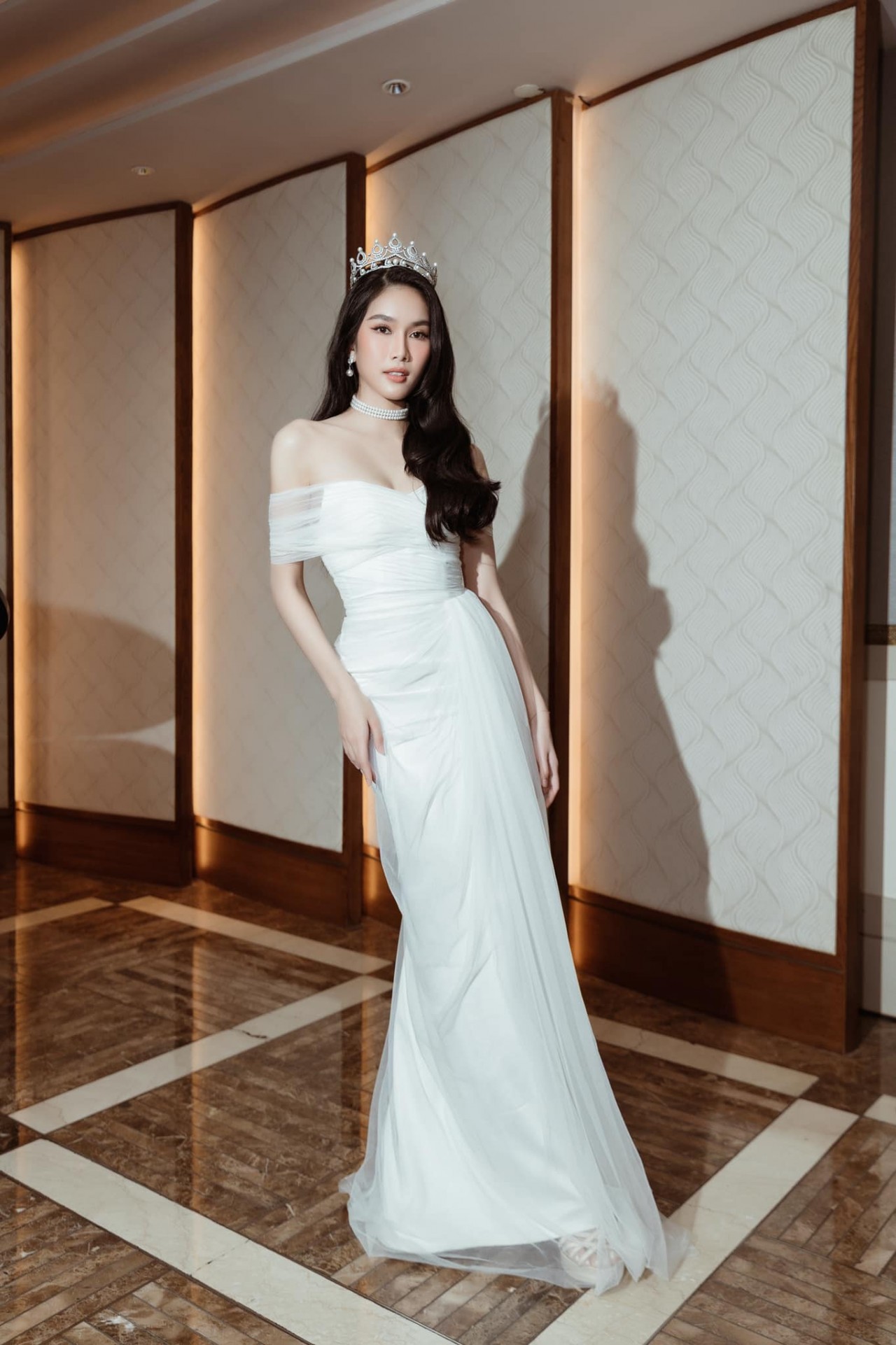 Á hậu Phương Anh