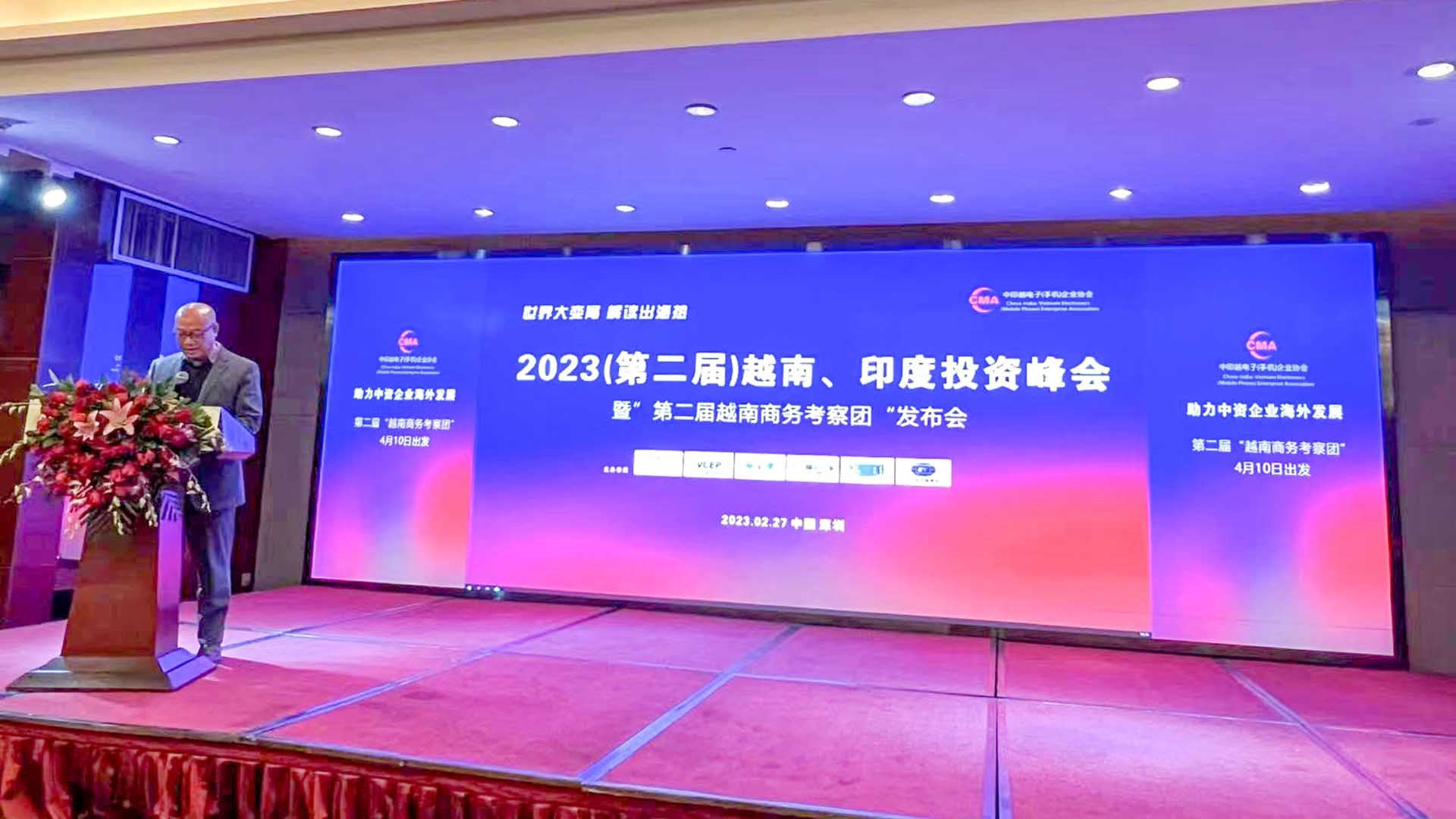 Đại diện Tổng lãnh sự quán phát biểu tại Diễn đàn.