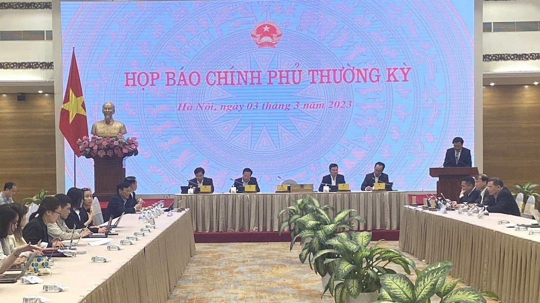 Kinh tế-xã hội tiếp xu hướng phục hồi, khu vực dịch vụ phát triển tốt