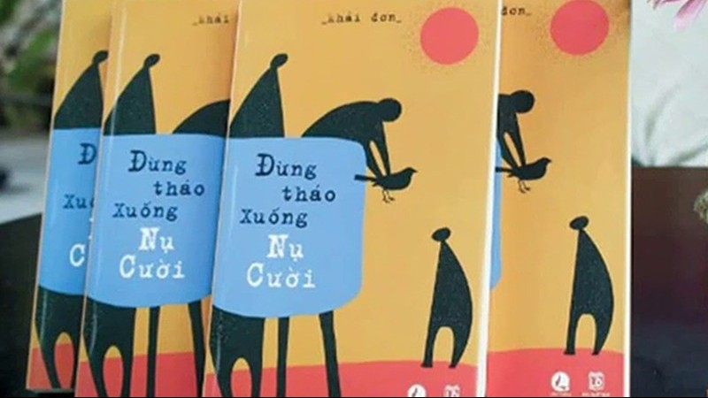 Góc sách: Đừng tháo xuống nụ cười - Cẩm nang vào đời dành cho bạn trẻ