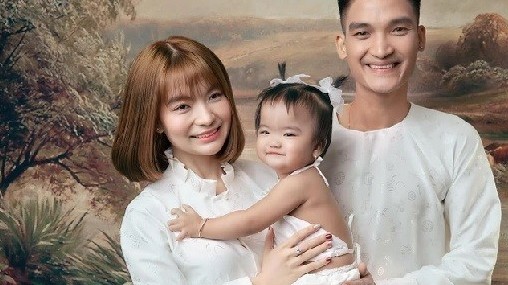 Vợ chồng Mạc Văn Khoa: Ở nhà thuê, dốc tiền bán bún đậu mắm tôm đi làm phim