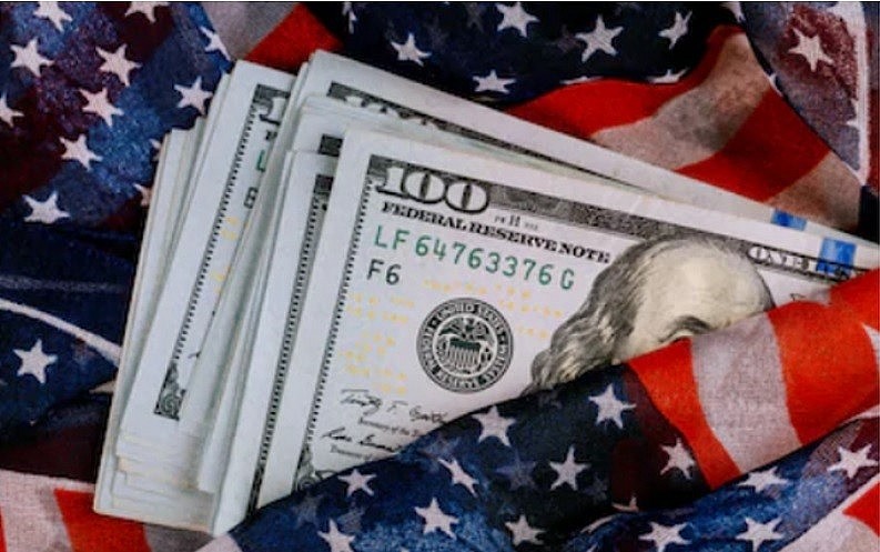 Thêm quan chức Fed thúc giục duy trì thắt chặt chính sách tiền tệ