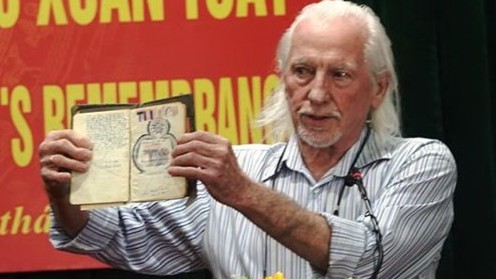 Cựu binh Mỹ mang nhật ký của liệt sỹ Việt Nam trở về quê hương