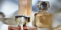 Các bảo quản để nước hoa lưu và tỏa hương lâu hơn