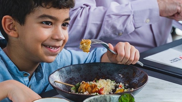 Singapore phát triển thịt nhân tạo đảm bảo dinh dưỡng trong phòng thí nghiệm