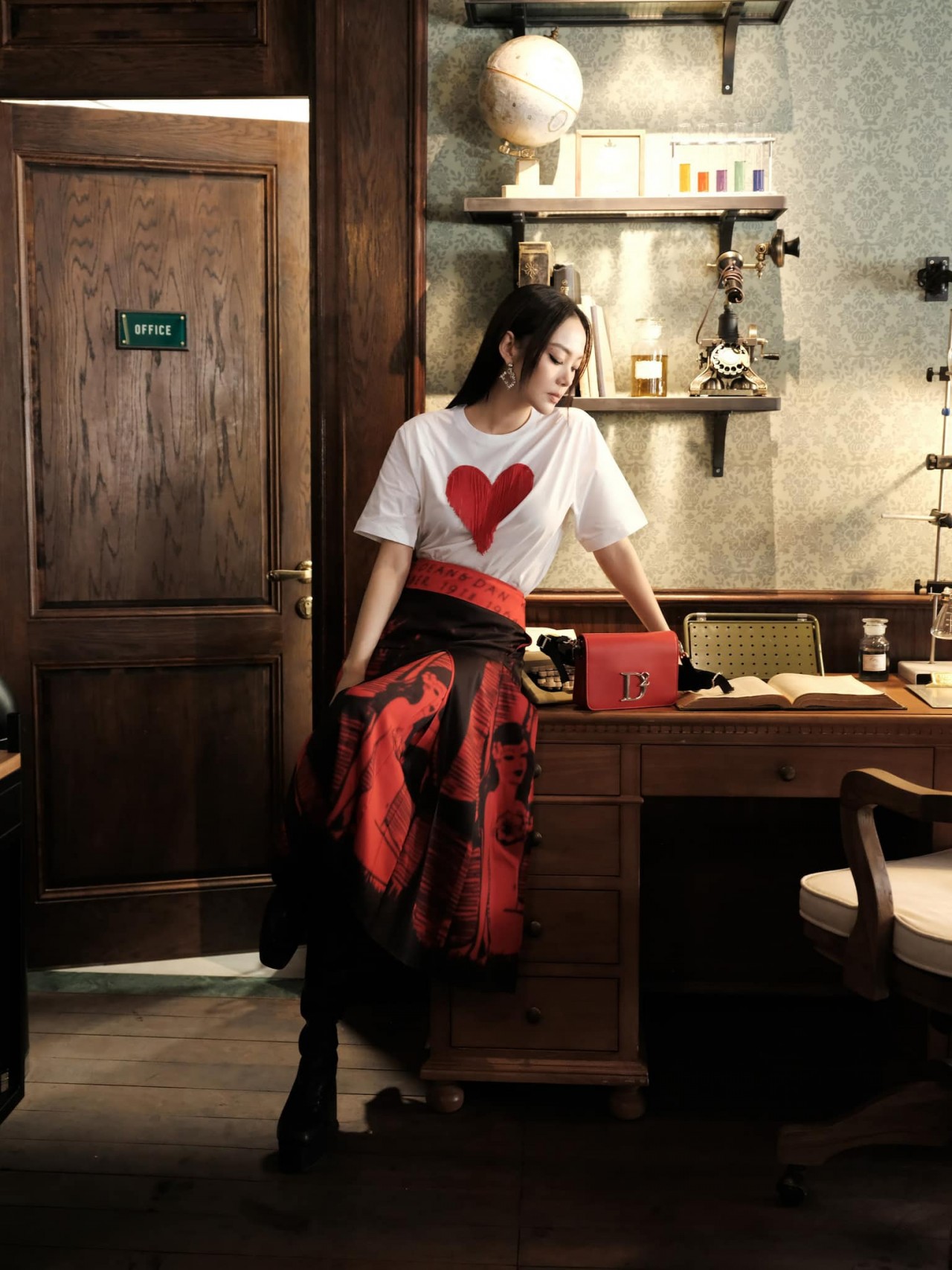 Thời trang biến hóa của ca sĩ Minh Hằng