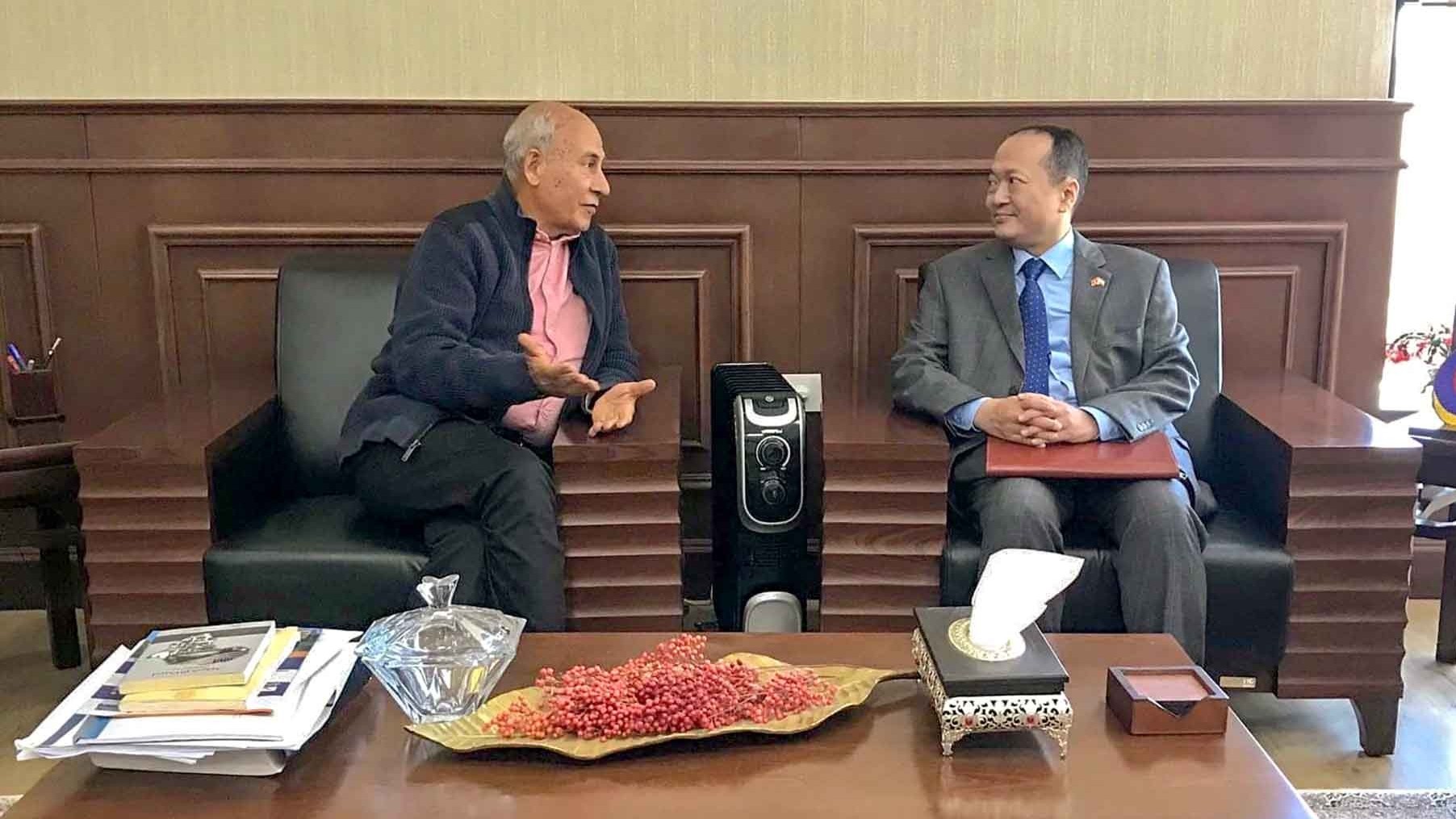 Đại sứ Việt Nam tại Ai Cập thăm và làm việc với Trung tâm nghiên cứu toàn cầu thuộc Đại học Badr