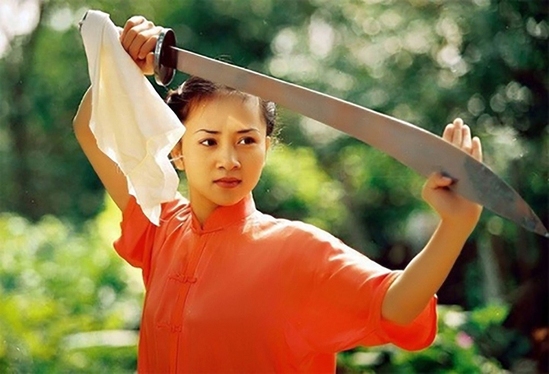 Hoa khôi wushu Thúy Hiền sinh năm 1979 trong một gia đình giàu truyền thống thể thao ở Hà Nội. Cô bén duyên nghiệp võ từ năm 12 tuổi. Hoa khôi wushu Thúy Hiền sinh năm 1979 trong một gia đình giàu truyền thống thể thao ở Hà Nội. Cô bén duyên nghiệp võ từ năm 12 tuổi.