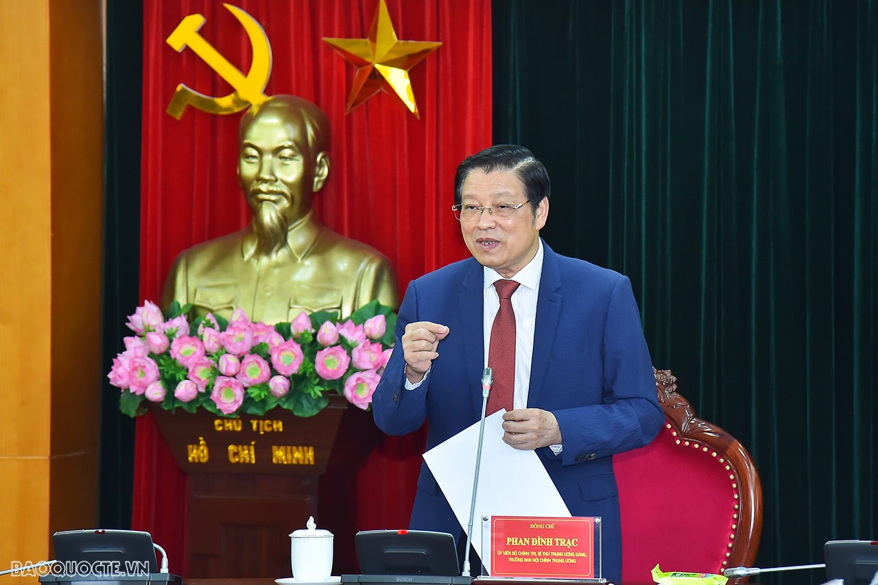 Trưởng Ban Nội chính Trung ương: Cán bộ ngoại giao là những người ‘chuyên nghiệp, sâu sắc, bản lĩnh, tâm huyết và chịu khó’