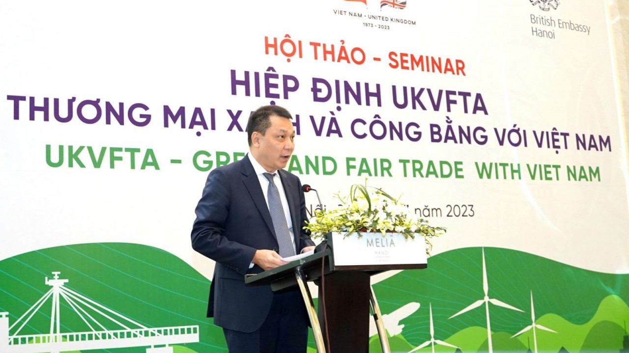 Tận dụng ưu đãi từ UKVFTA trong thương mại xanh và công bằng
