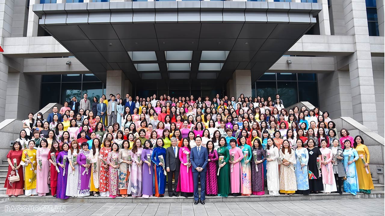 Bộ Ngoại giao tổ chức Lễ kỷ niệm 113 năm Ngày quốc tế Phụ nữ 8/3