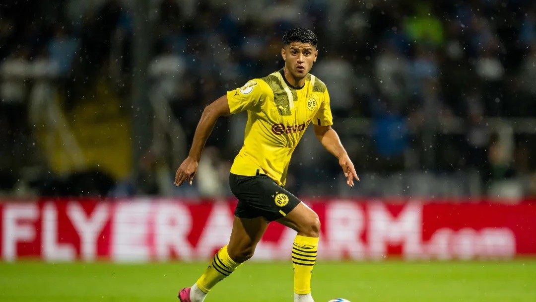 : Liverpool chiêu mộ Victor Osimhen; Arsenal liên hệ Mahmoud Dahoud;