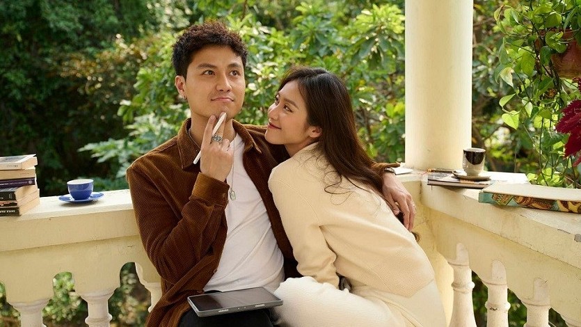 Gia đình mình vui bất thình lình: Thanh Sơn, Khả Ngân nói về thách thức và may mắn khi khi diễn chung