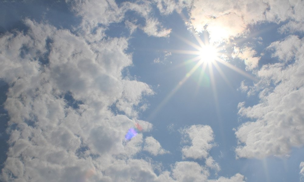 Ngày 10/3, cả nước có chỉ số tia cực tím cao và cách phòng chống tác hại