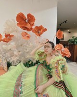 Ngây ngất với gu thời trang phá cách của Hoàng Thùy Linh 'See tình'