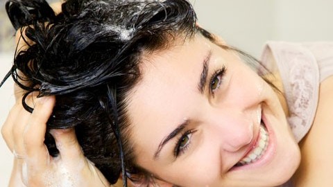 Chuyên gia chỉ ra thời điểm gội đầu để có mái tóc khỏe đẹp