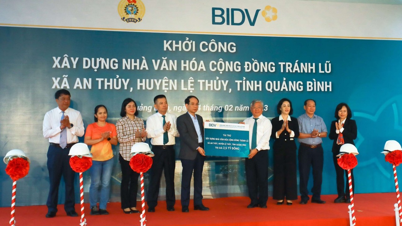 Nhà cộng đồng tránh lũ – Công trình văn hóa an toàn cho người dân