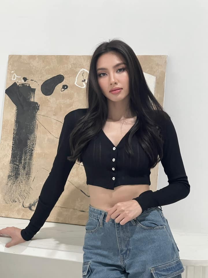 Hoa hậu Thùy Tiên