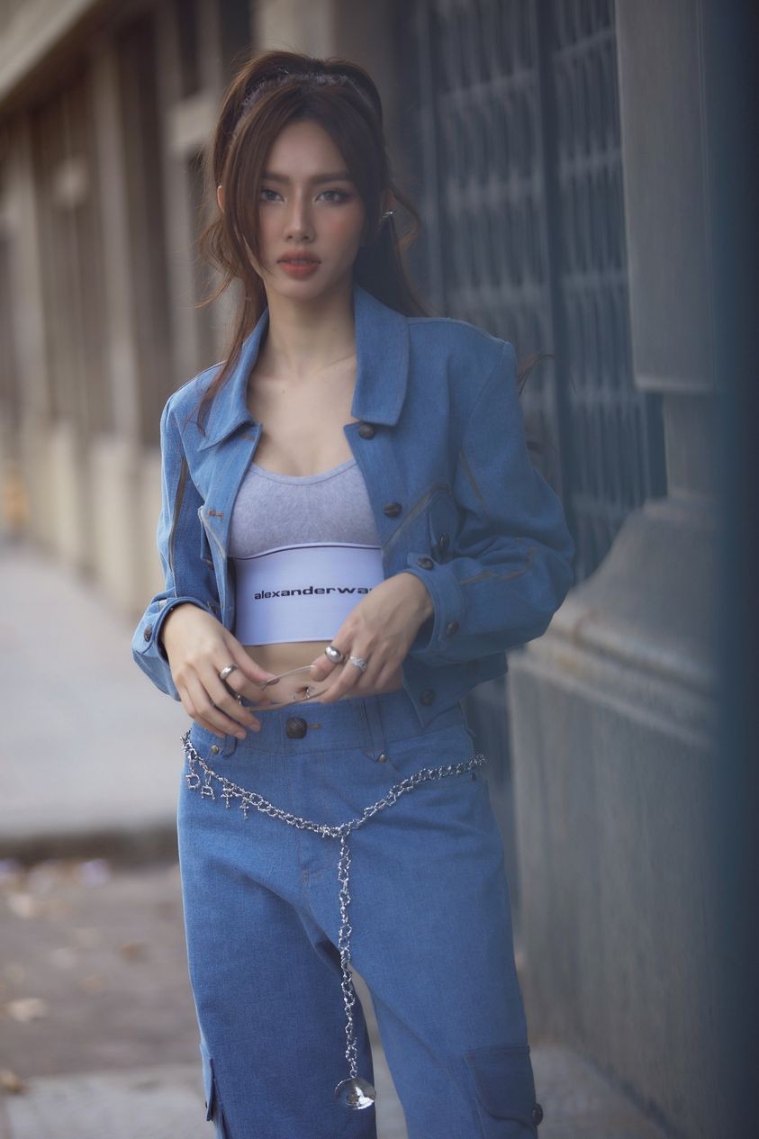 Hoa hậu Thùy Tiên