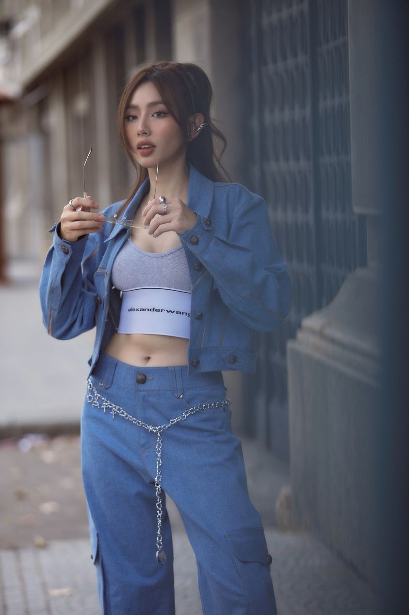 Hoa hậu Thùy Tiên