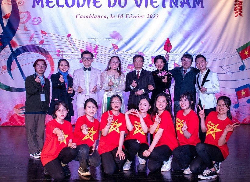 Ca sĩ Bùi Tuấn Ngọc: Người trẻ viết những bản tình ca hữu nghị