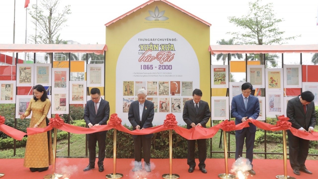 Trưng bày Xuân xưa trên báo Tết: Phong vị của Tết xưa hiển hiện rõ nét với nhiều điểm nhấn