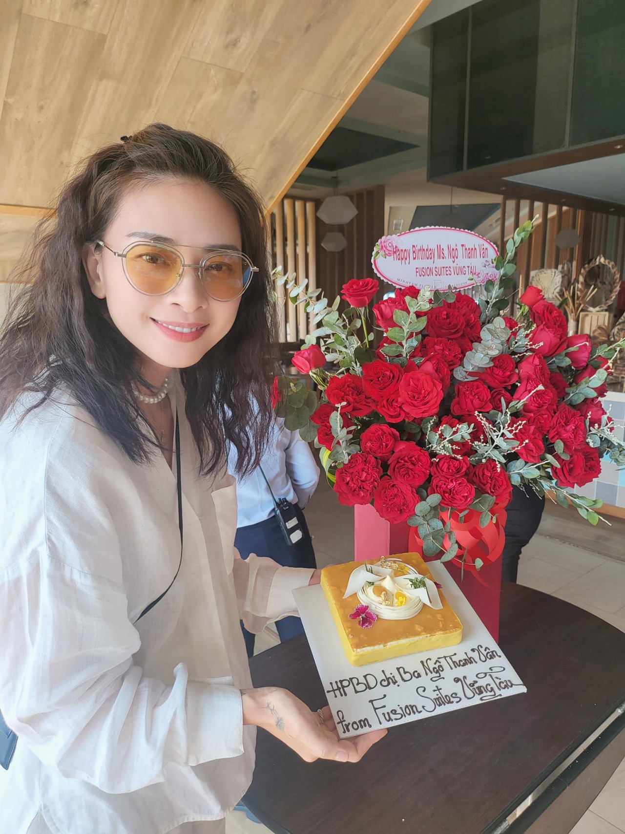 Ngô Thanh Vân lăng xê cách mix đồ đơn giản mà tinh tế