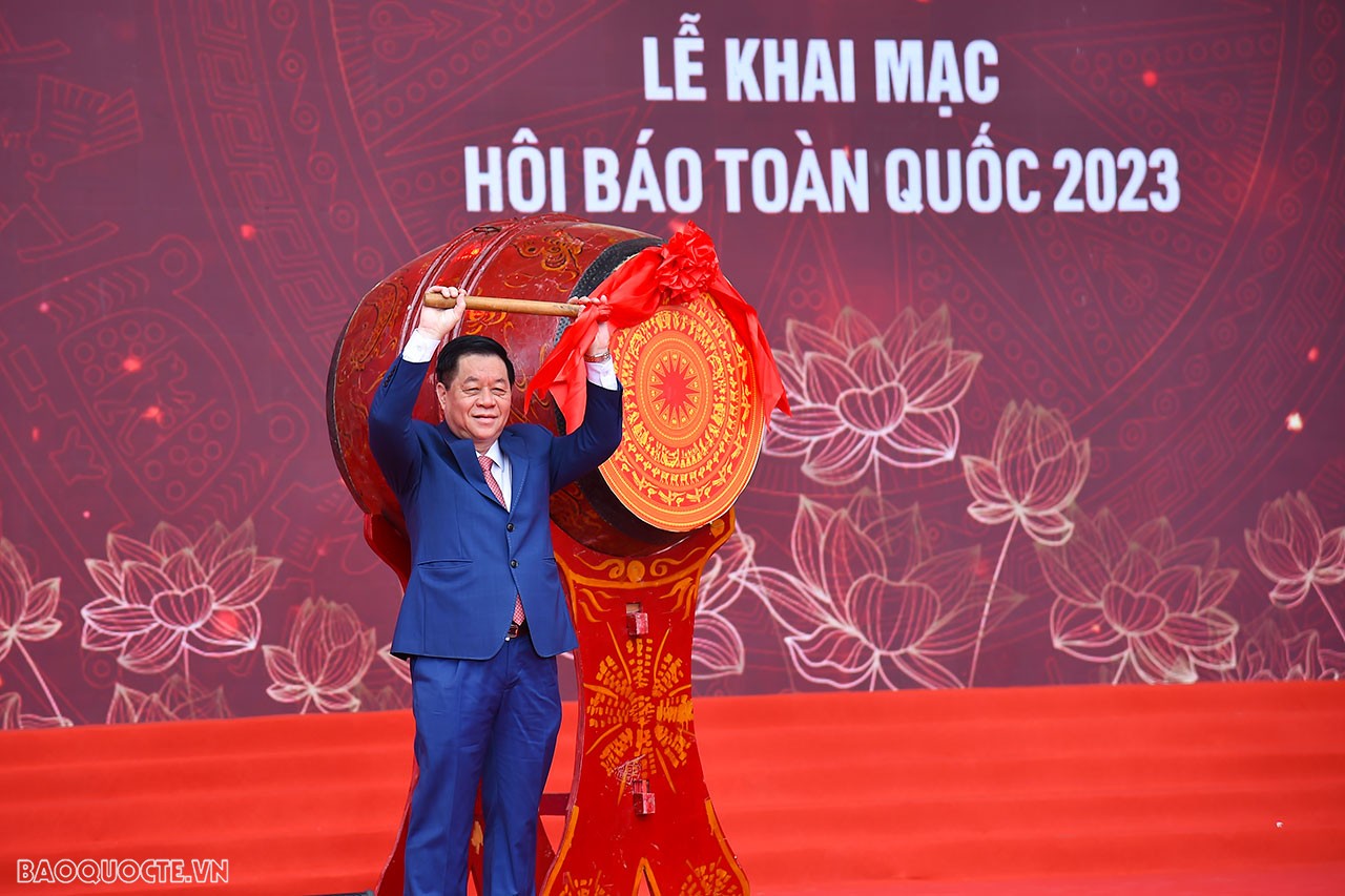 Phát biểu tại lễ khai mạc, đồng chí Nguyễn Trọng Nghĩa - Bí thư Trung ương Đảng, Trưởng Ban Tuyên giáo Trung ương khẳng định, với vai trò là một thành phần của văn hóa, đồng thời là phương tiện chủ lực phổ biến văn hóa đến xã hội, các cơ quan báo chí cần tích cực tham gia phổ biến phong trào xây dựng môi trường văn hóa trong các cơ quan báo chí. Đây là hoạt động có ý nghĩa thiết thực hướng tới kỷ niệm 100 năm Ngày báo chí cách mạng Việt Nam.