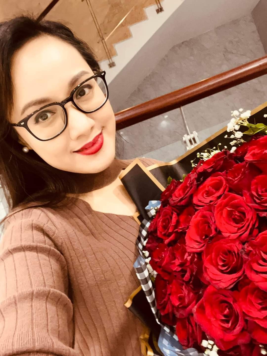 Sao Việt: NSND Thu Hà đọ sắc Mai Thu Huyền