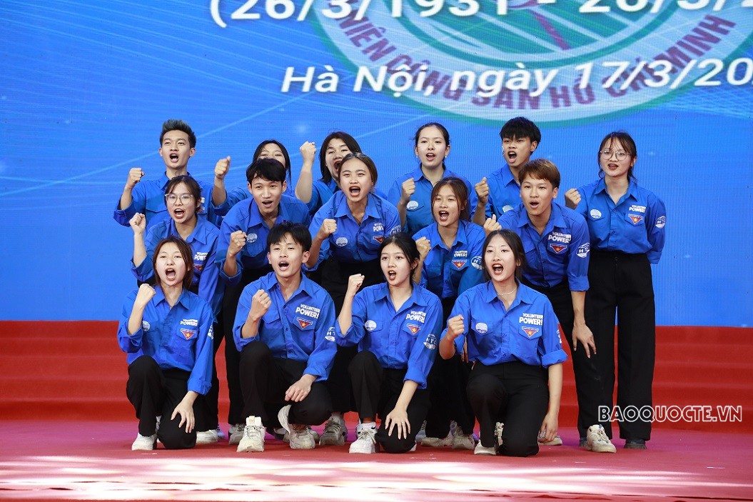 Sôi động 'Bước nhảy thanh niên' Sôi động 'Bước nhảy thanh niên'