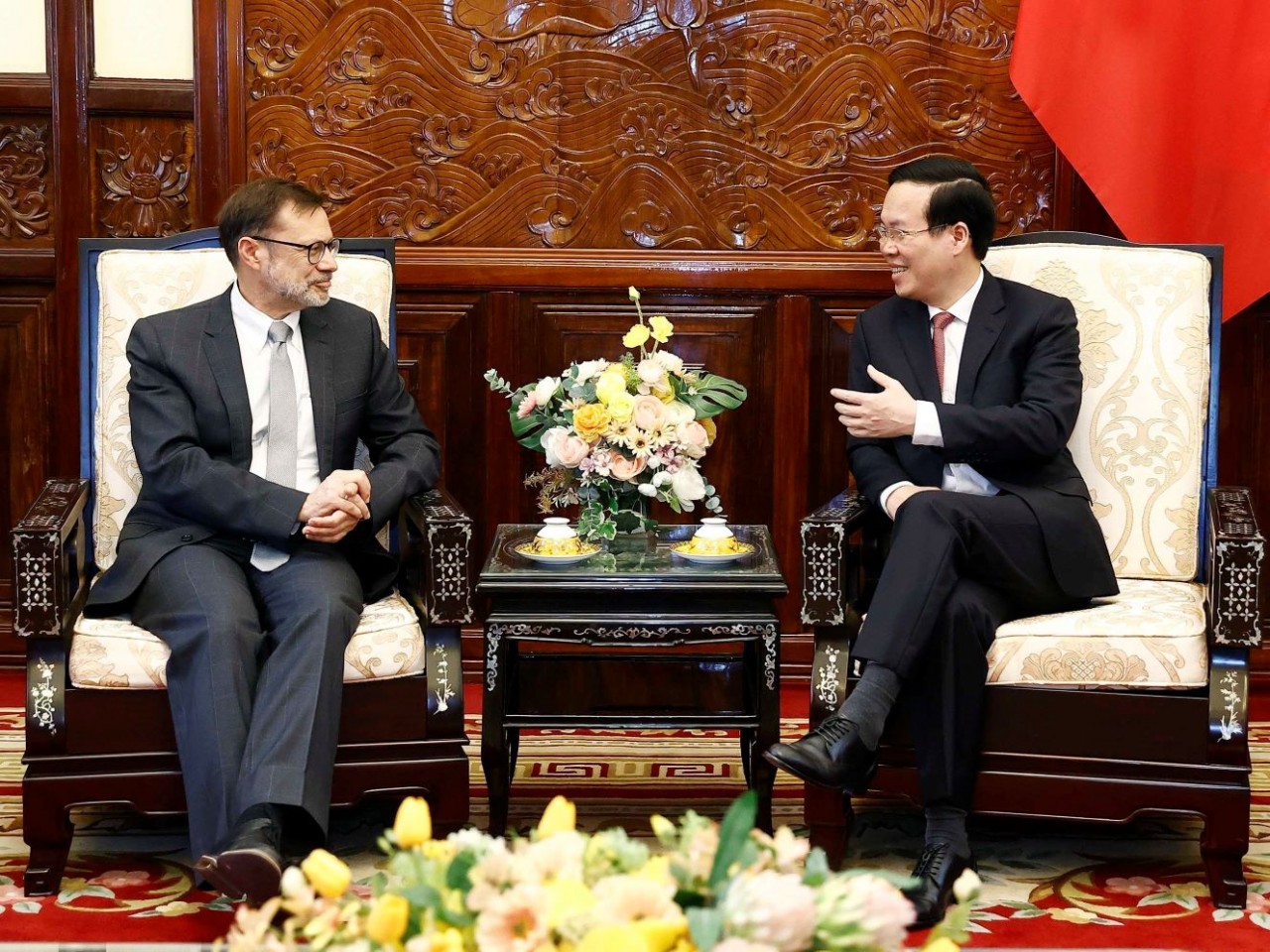 Chủ tịch nước Võ Văn Thưởng tiếp Đại sứ Australia tại Việt Nam Andrew Goledzinowski ngày 17/3. (Nguồn: TTXVN)