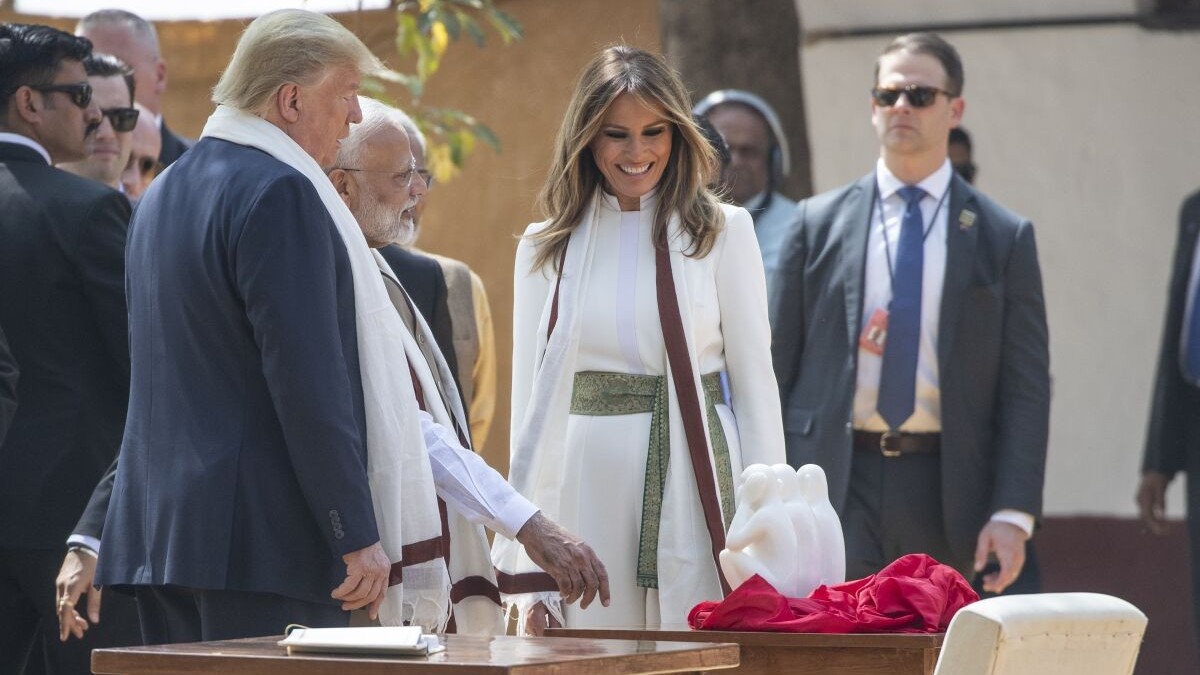 Mỹ: Thành viên đảng Dân chủ tố gia đình cựu Tổng thống Trump 'quên' kê khai 300.000 USD quà biếu của nước ngoài