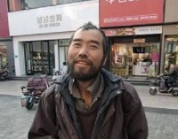 Trung Quốc: Thủ khoa đại học sau 26 năm trở thành ăn xin