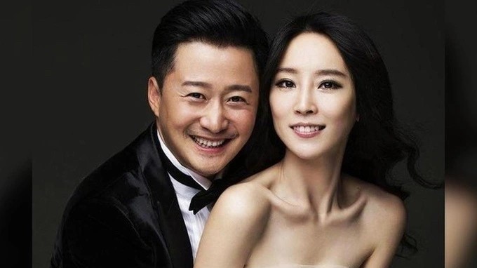 Ngôi sao võ thuật Trung Quốc Ngô Kinh thấy may mắn khi được vợ ủng hộ