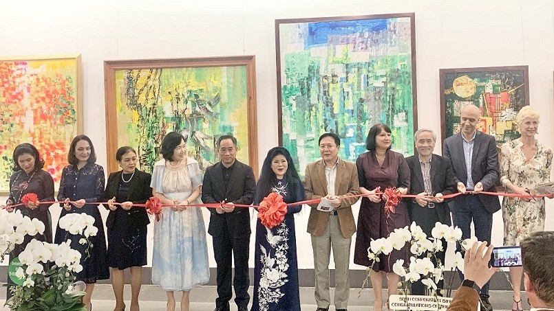 Cuộc viễn du về sắc màu của hai nữ họa sĩ Việt Nam và Hàn Quốc