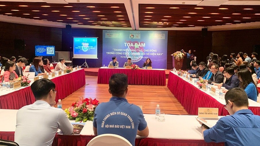 Chuyển đổi số trong báo chí: ‘Lối hẹp’ đến với công chúng