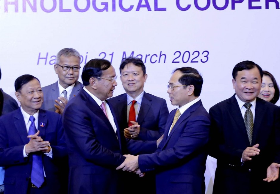 Kỳ họp lần thứ 20 Ủy ban Hỗn hợp Việt Nam-Campuchia về hợp tác kinh tế, văn hóa, khoa học và kỹ thuật