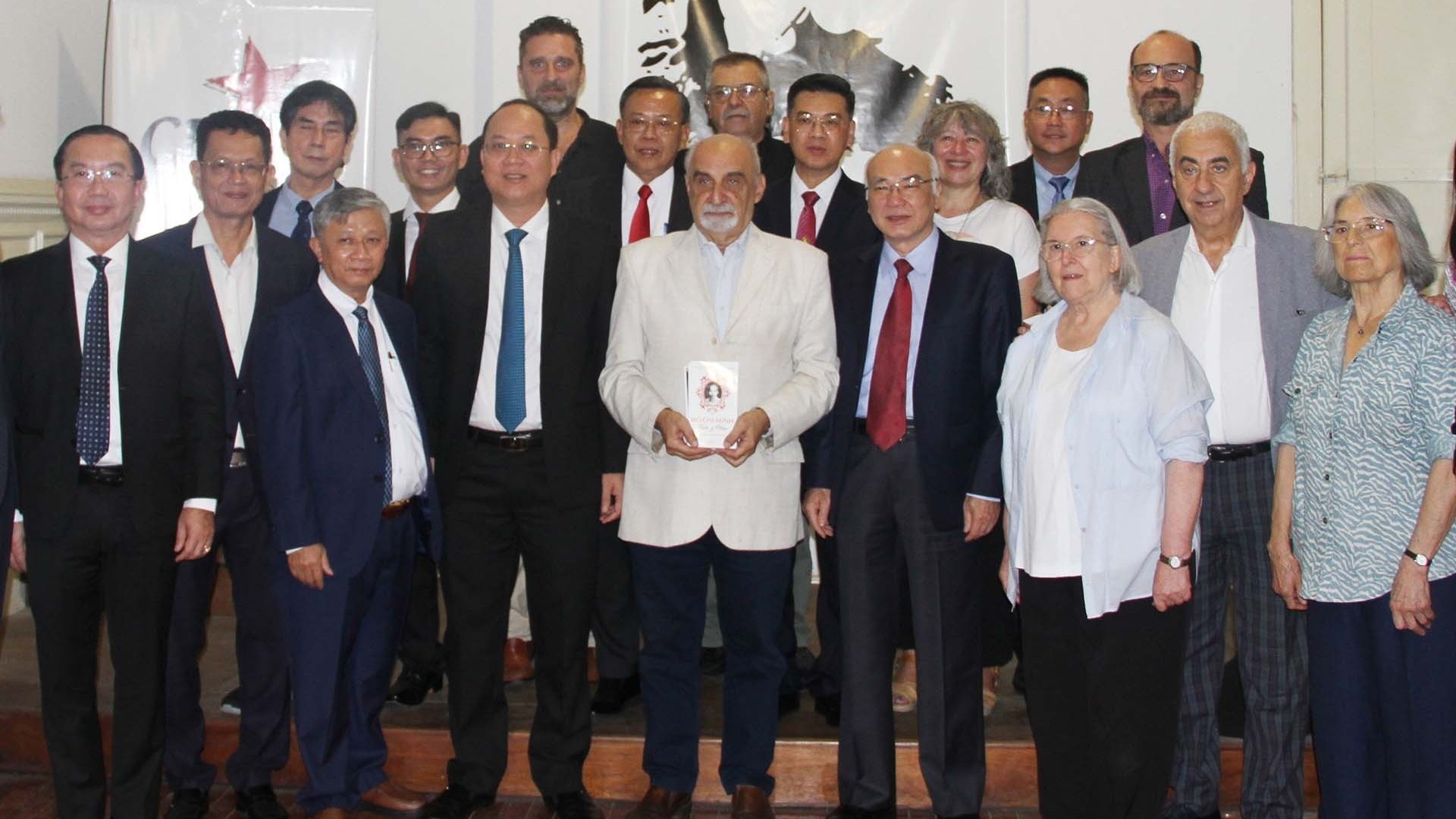 Đoàn đại biểu Thành ủy TP. Hồ Chí Minh thăm và làm việc tại Argentina