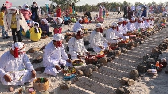 Đồng bào Chăm ở Bình Thuận đón Tết cổ truyền Ramưwan như thế nào?