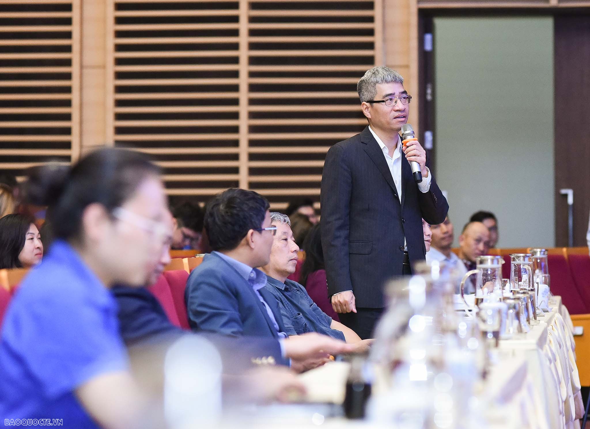 Chùm ảnh Bộ trưởng Bùi Thanh Sơn  đối thoại với thanh niên ngoại giao