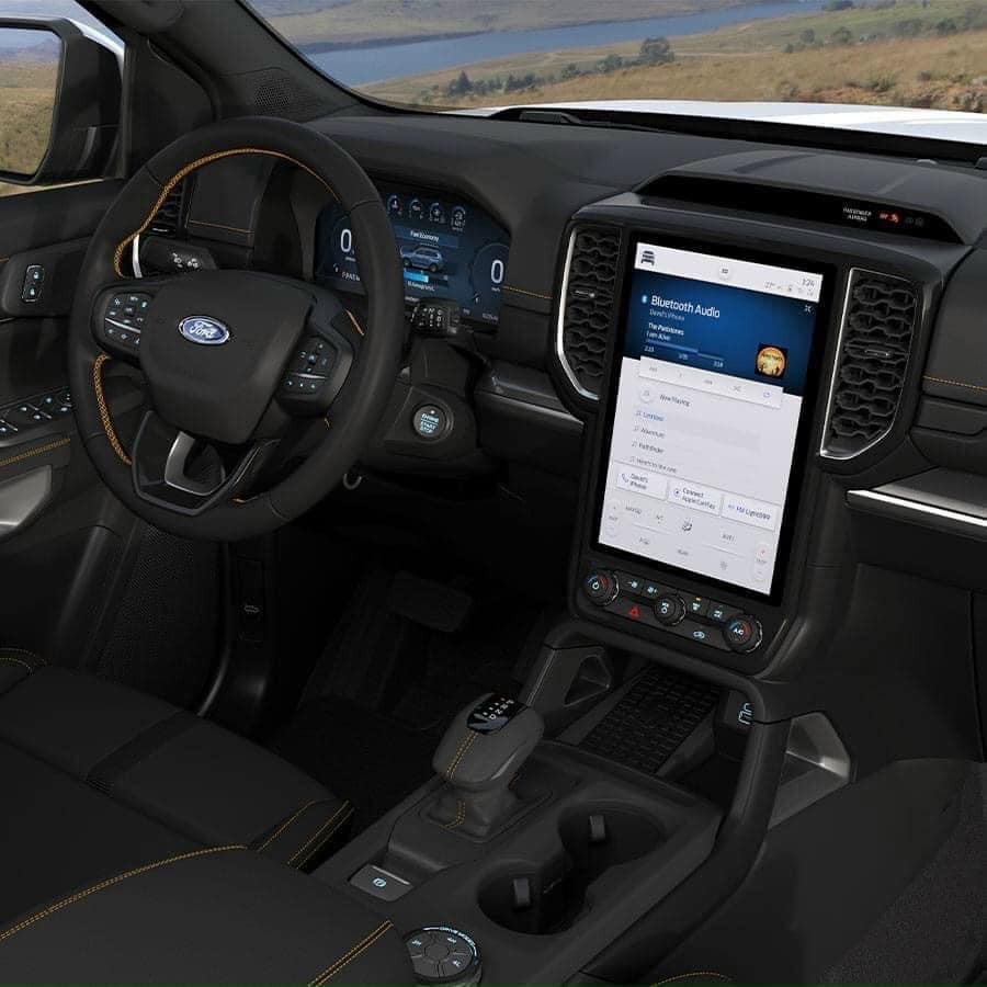 Cận cảnh Ford Everest Wildtrak ra mắt với giá 1,499 tỷ đồng